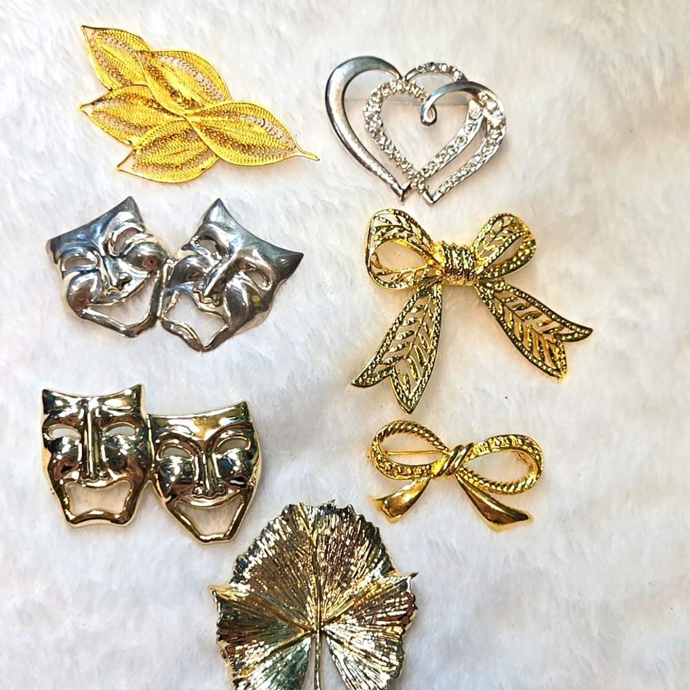 šVintange Elegant Gold and Silver Brooch Lot - Picture 1 of 14